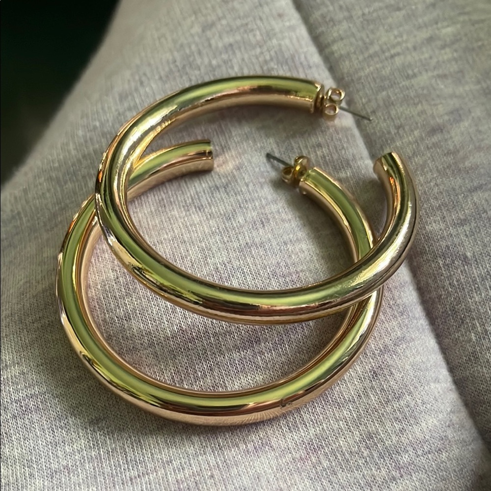 Timeless Gold Hoop Earrings with Polished Finish